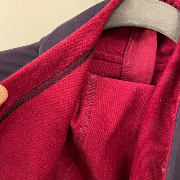 Nike Dri Fit Sweater with Hoodie - Picture 4 of 4